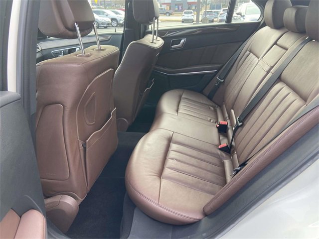 Used 2014 Mercedes-Benz E 350 4MATIC Sedan image 8