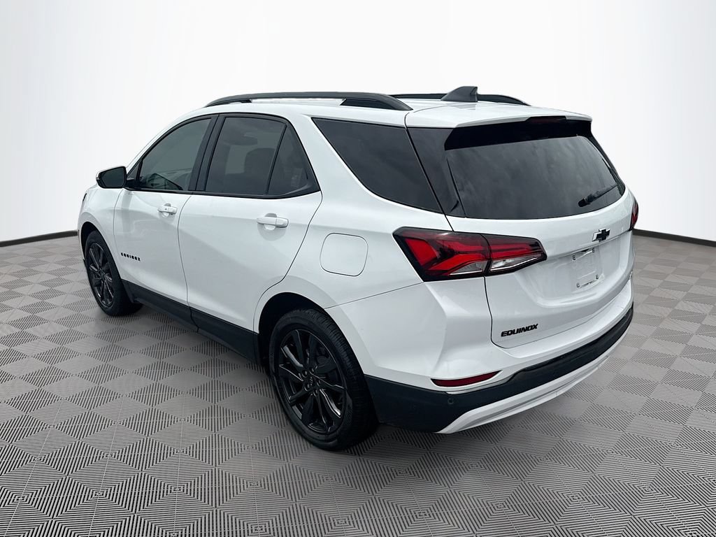 Used 2022 Chevrolet Equinox RS w/ RS Leather Package FWD image 8