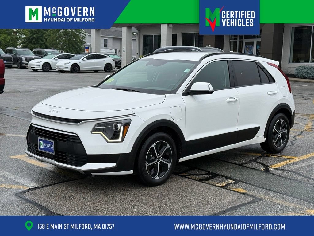 Used 2024 Kia Niro EX w/ EX Cold Weather Package FWD image 1