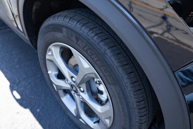 Used 2025 Ford Escape ST-Line image 30