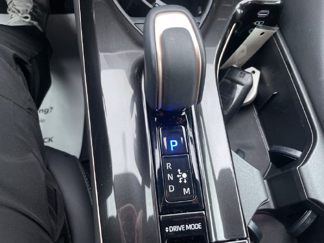 Certified 2026 Toyota Crown Platinum AWD/4WD image 15