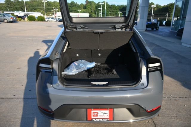 Used 2025 Toyota Prius Plug-In Hybrid FWD image 15
