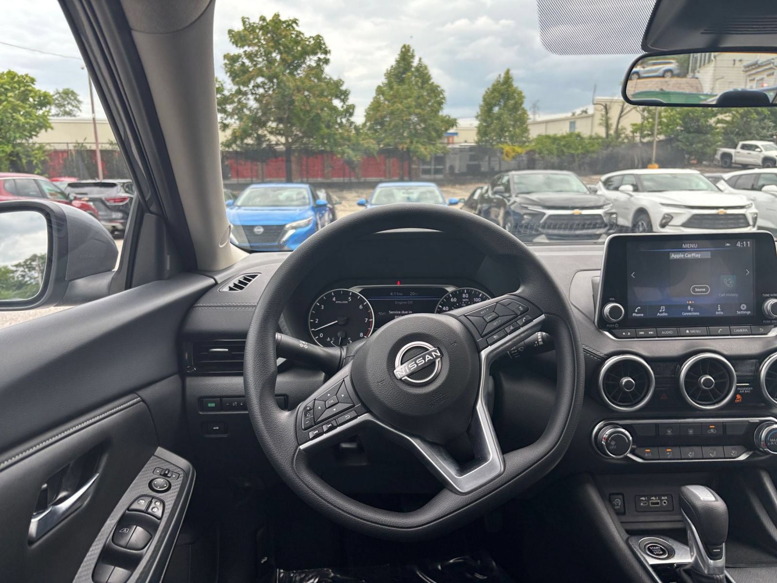 Used 2025 Nissan Sentra SV FWD image 32