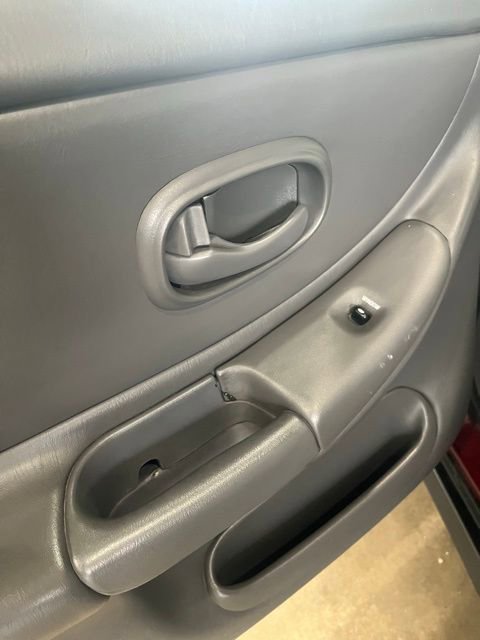 Used 2001 Oldsmobile Intrigue GX w/ Driver Control Pkg image 17