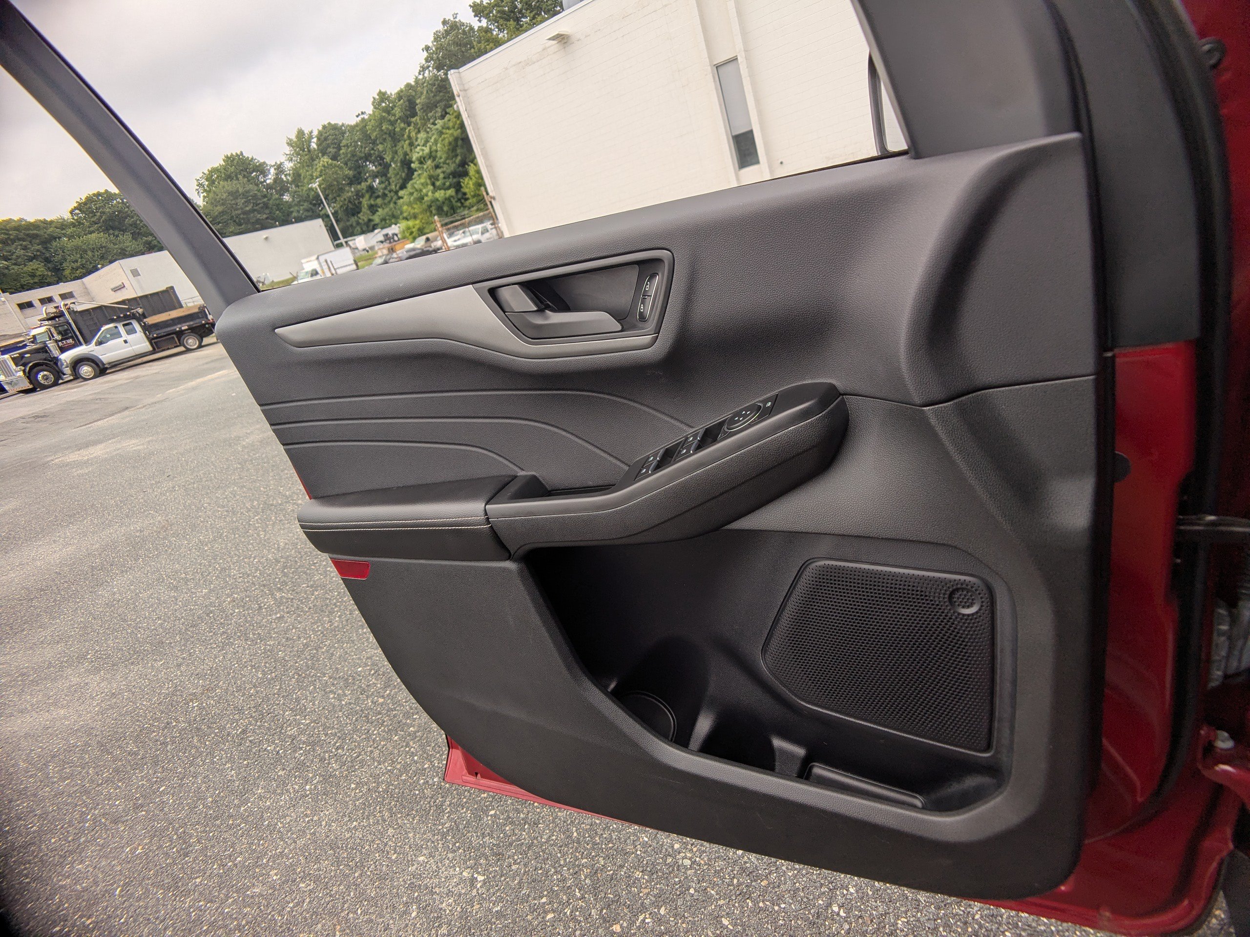 Used 2023 Ford Escape Active w/ Tech Pack #1 AWD/4WD image 24
