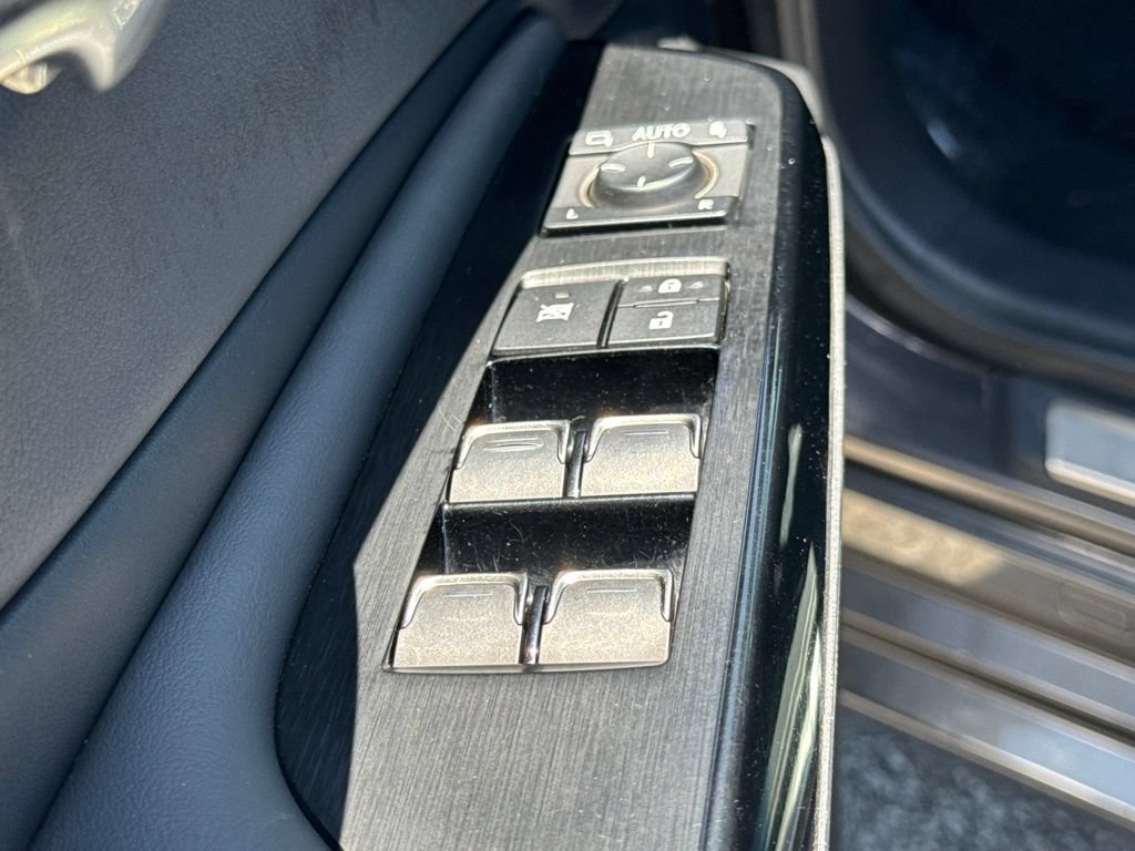 Used 2025 Lexus ES 350 w/ Premium Package FWD image 22