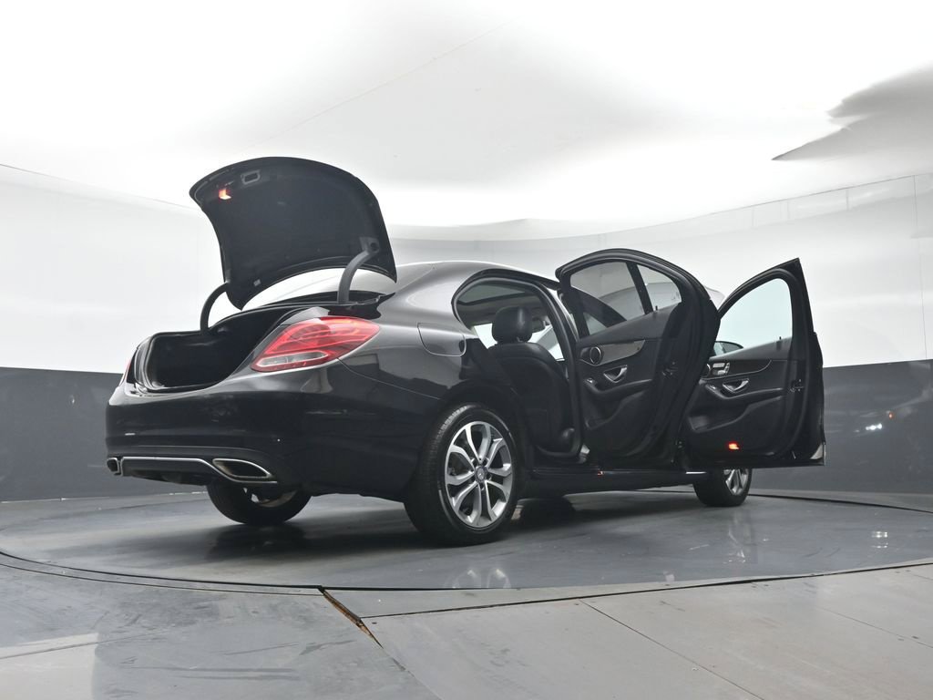 Used 2017 Mercedes-Benz C 300 4MATIC Sedan image 46
