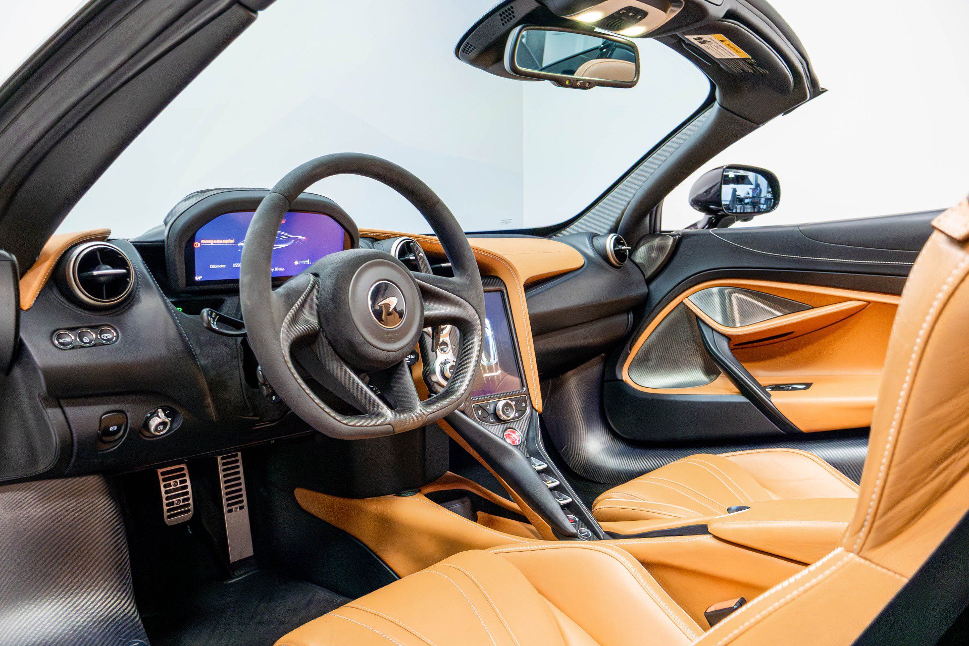 Used 2019 McLaren 720S Luxury RWD image 10