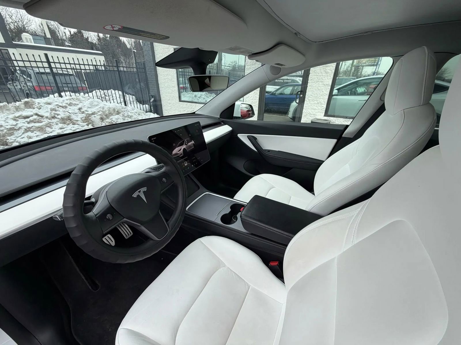 Used 2022 Tesla Model Y Performance AWD/4WD image 32