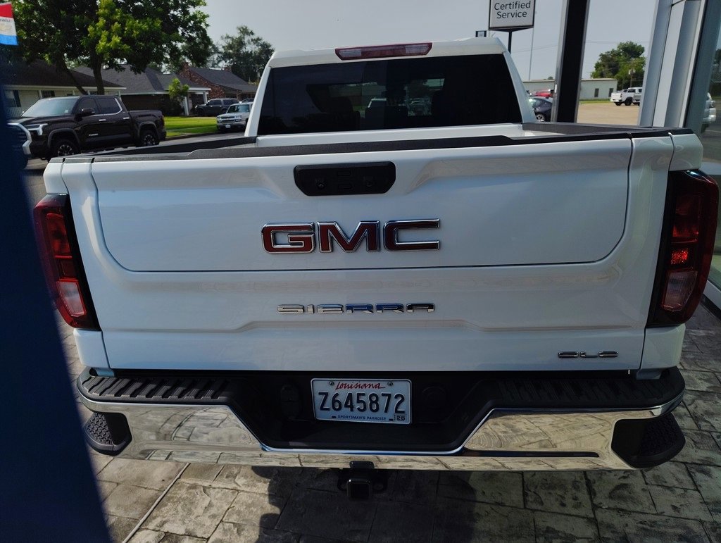 Used 2024 GMC Sierra 1500 SLE image 6
