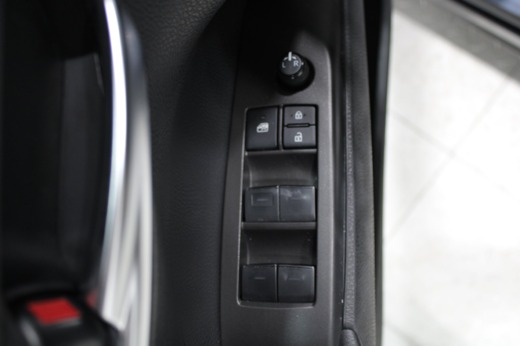 Used 2024 Toyota Camry SE FWD image 37