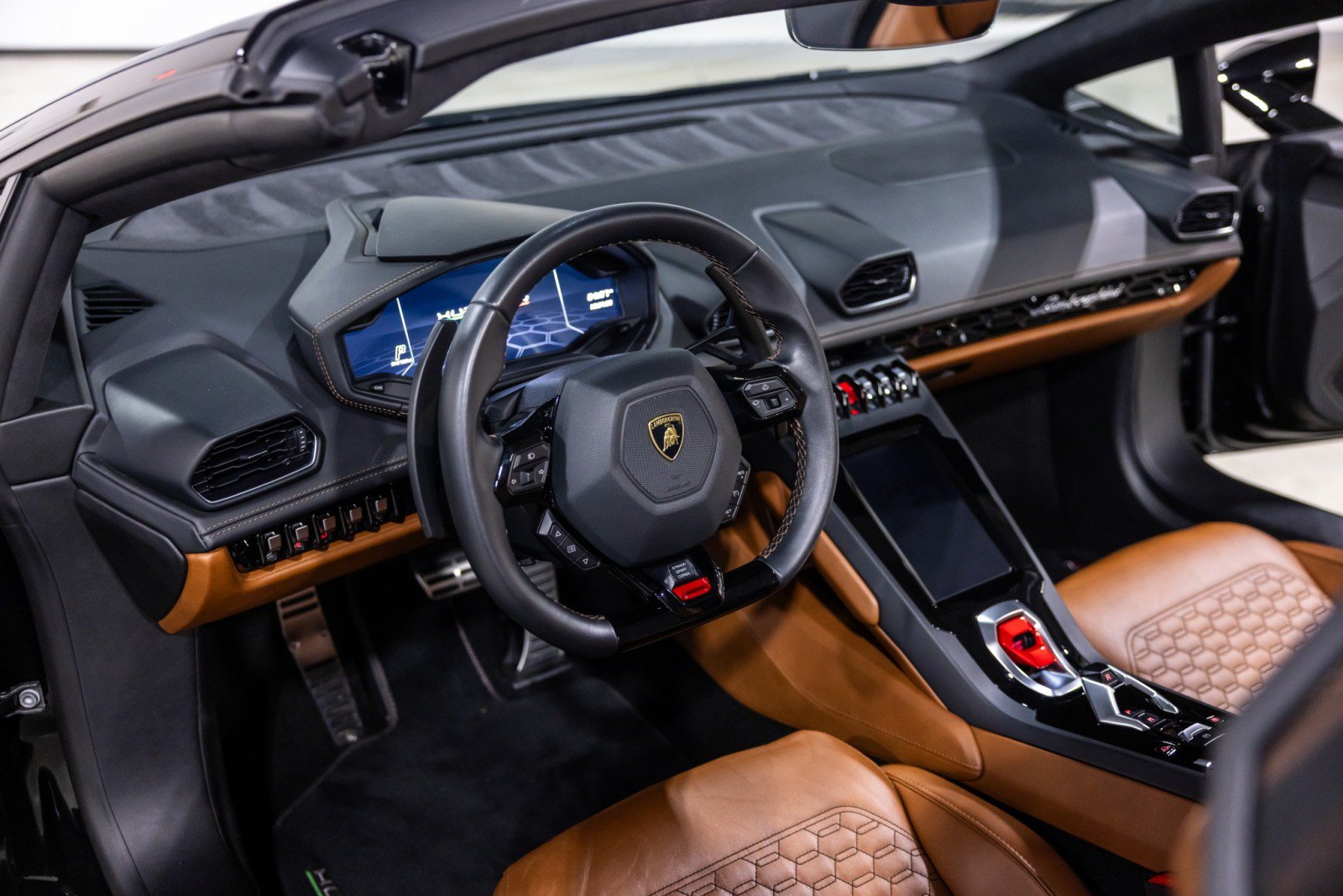 Used 2023 Lamborghini Huracan EVO AWD/4WD image 36