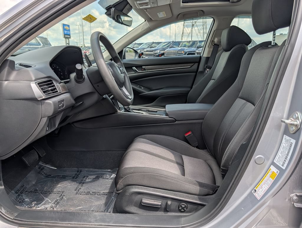Used 2018 Honda Accord EX image 13