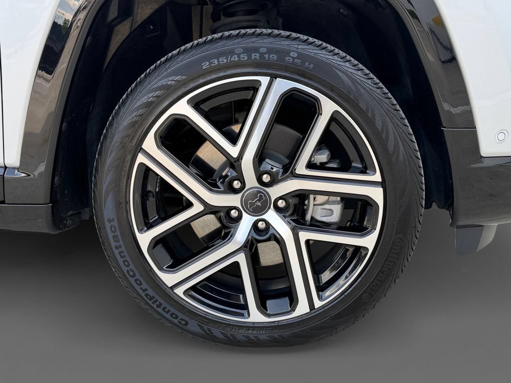 Used 2025 Jeep Compass Limited w/ Elite Group AWD/4WD image 8