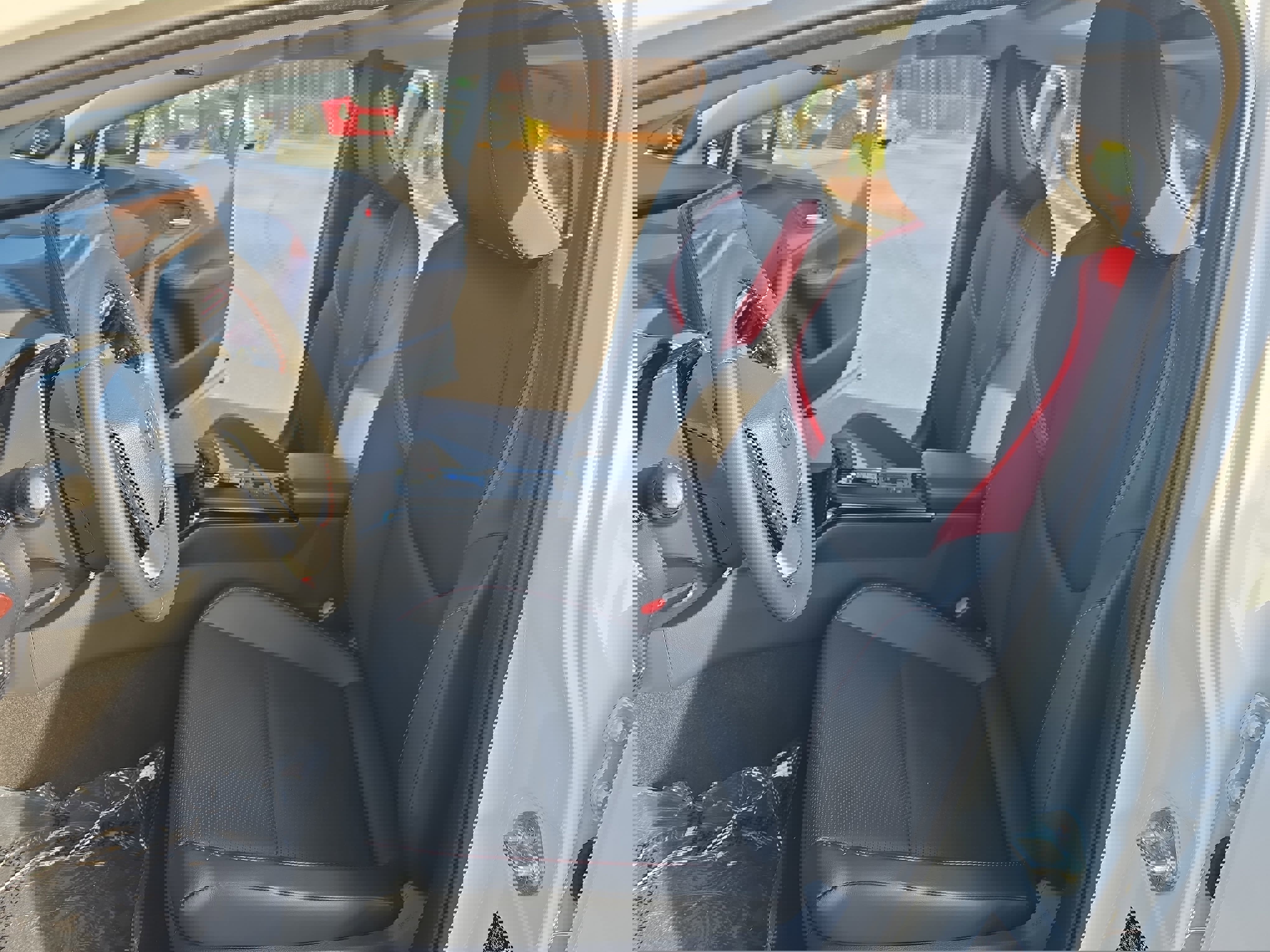 Used 2024 Toyota Prius Prime Premium image 17