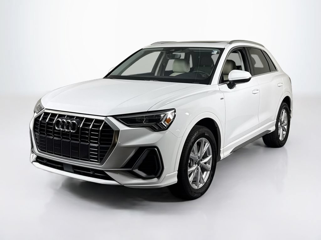 Used 2024 Audi Q3 2.0T Premium Plus w/ Premium Plus Package AWD/4WD image 1