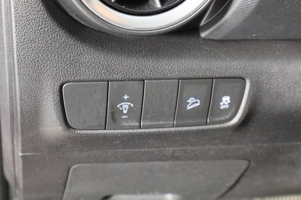 Used 2022 Hyundai Kona SEL w/ Cargo Package image 23