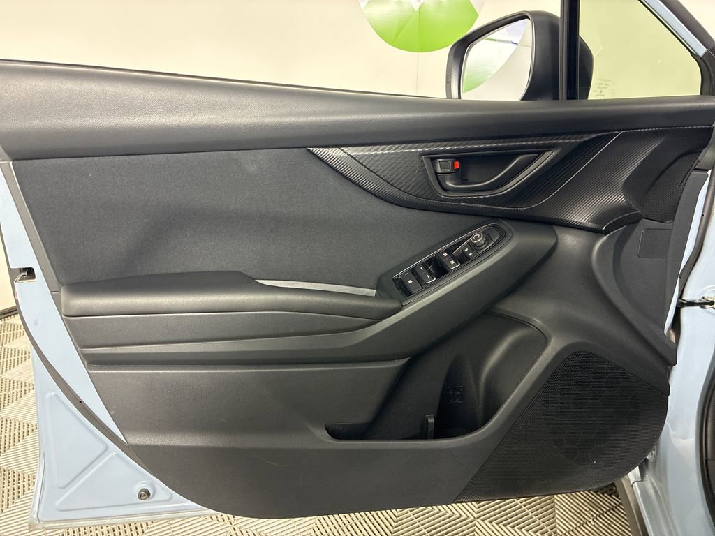 Used 2021 Subaru Crosstrek 2.0i image 12