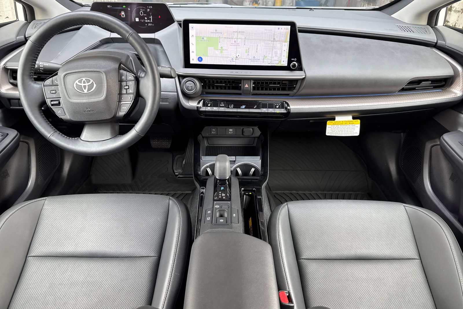 Used 2026 Toyota Prius XLE AWD/4WD image 13