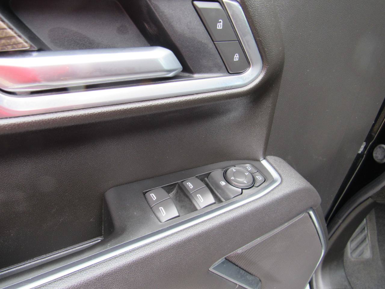 Used 2026 Chevrolet Silverado 1500 RST AWD/4WD image 17