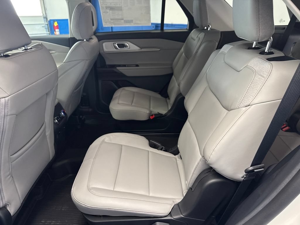 New 2026 Ford Explorer Active w/ Active Comfort Package AWD/4WD image 26