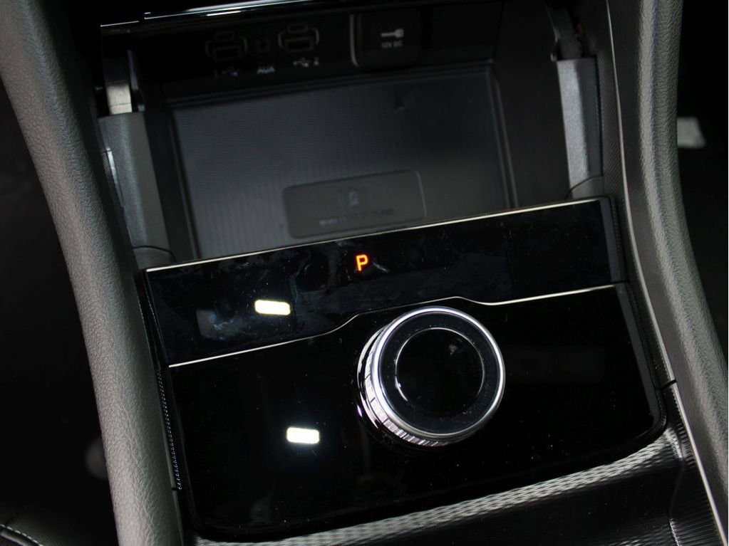 New 2025 Jeep Grand Cherokee Altitude image 19