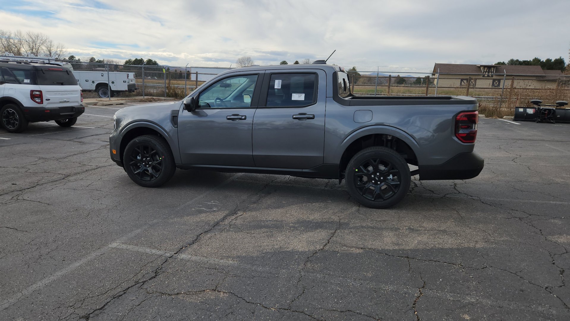 New 2025 Ford Maverick Lariat w/ Black Appearance Package image 6
