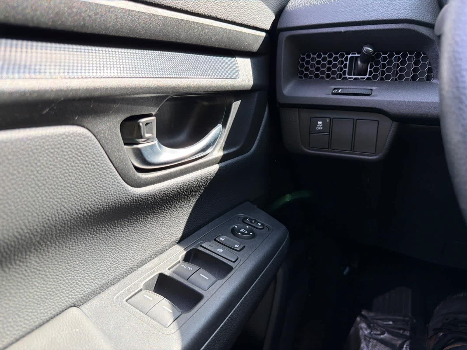 Used 2025 Honda CR-V LX image 20