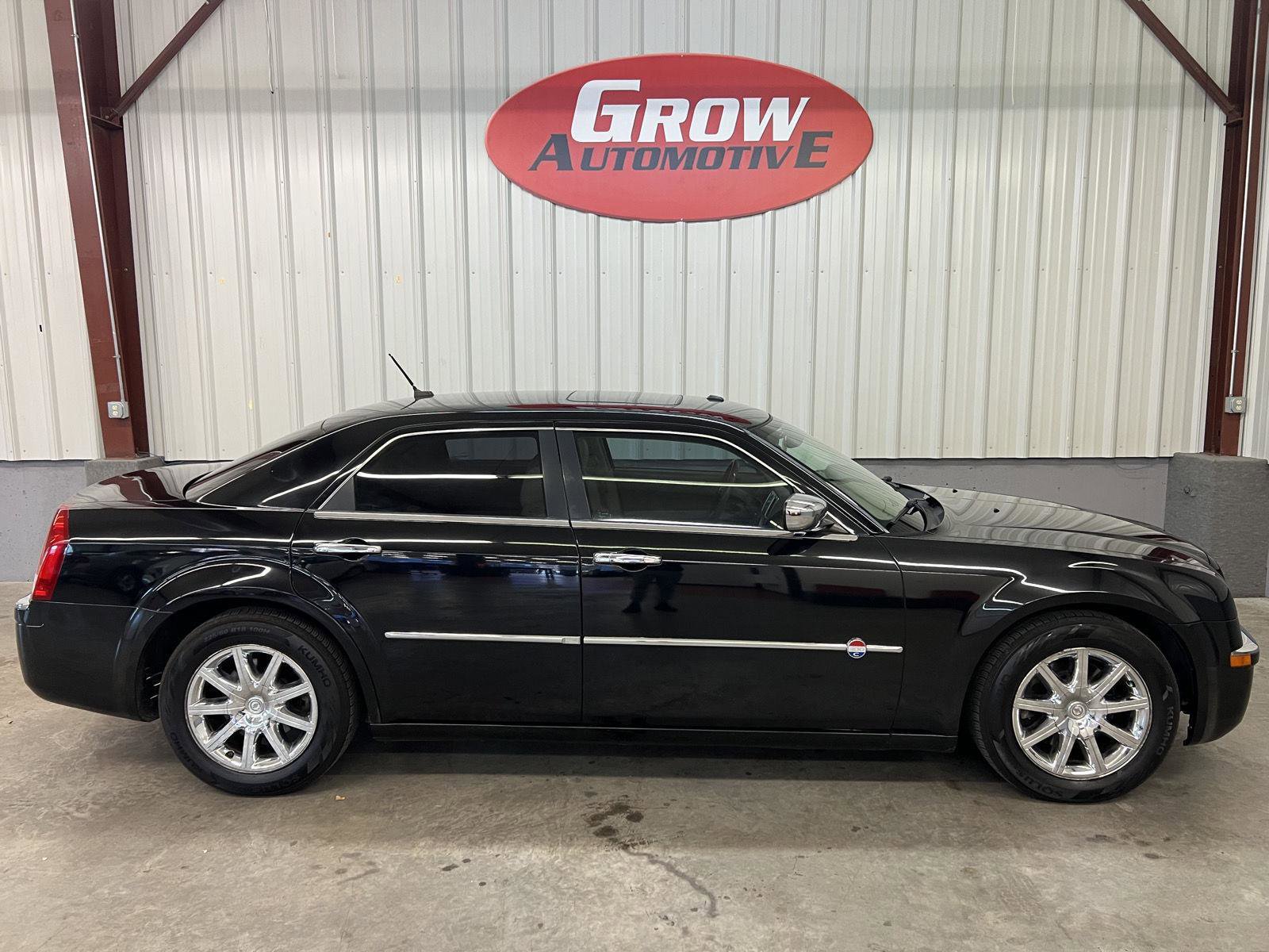 Used 2008 Chrysler 300 C image 14