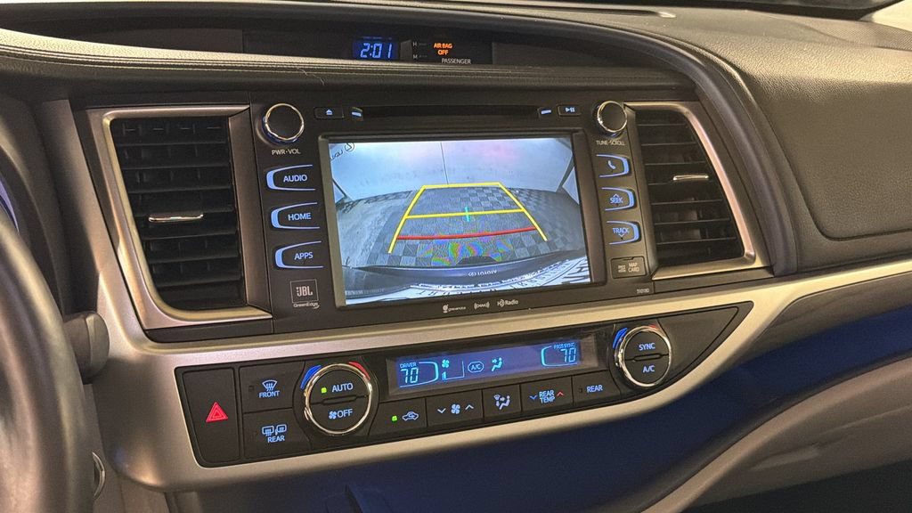 Used 2017 Toyota Highlander Limited AWD/4WD image 27
