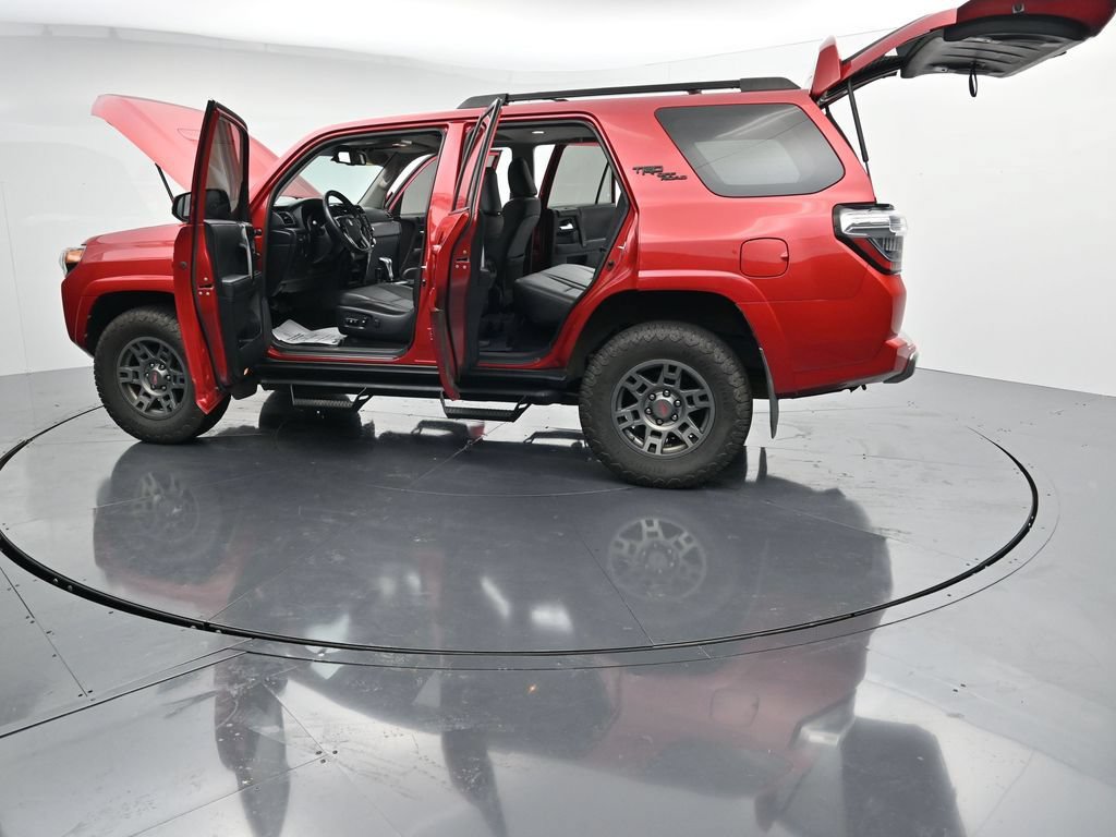 Used 2020 Toyota 4Runner TRD Off-Road Premium w/ Moonroof Package AWD/4WD image 39