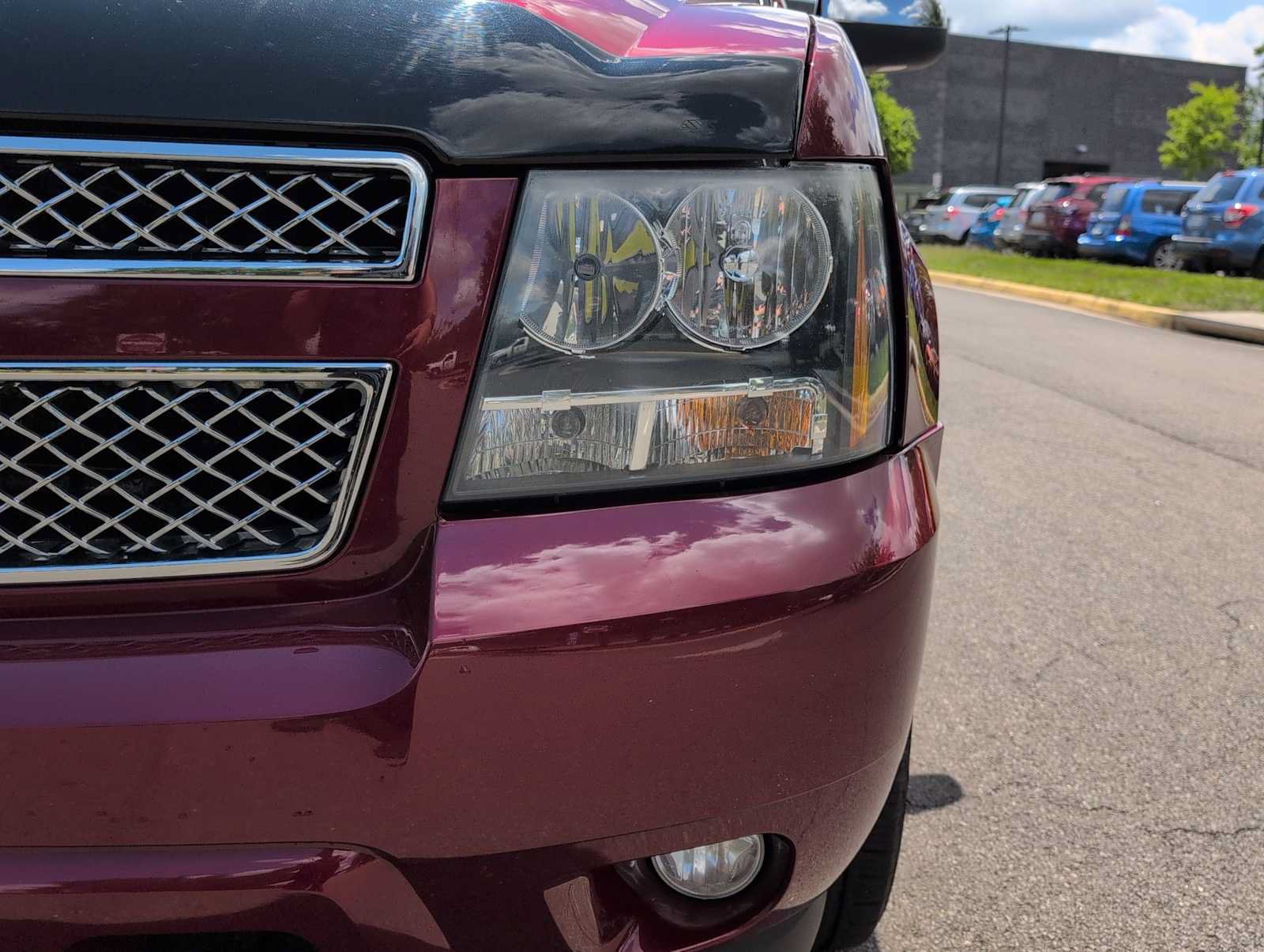 Used 2011 Chevrolet Suburban LTZ AWD/4WD image 11
