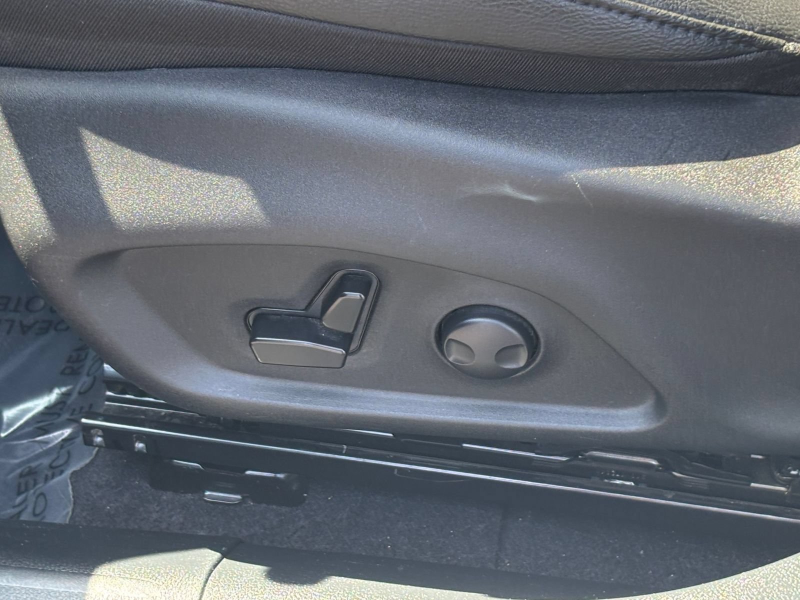 Used 2025 Jeep Compass Limited AWD/4WD image 18