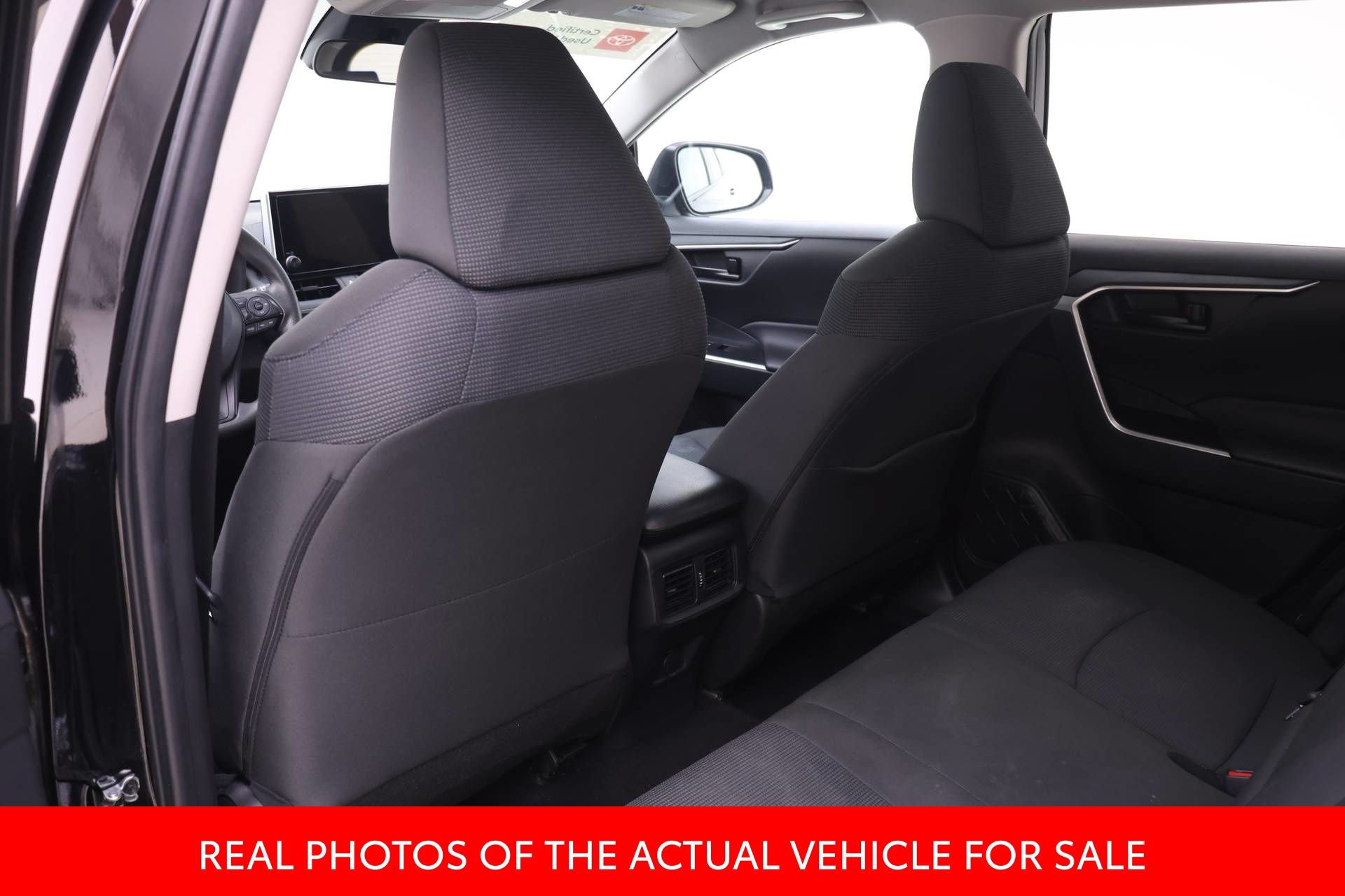 Certified 2024 Toyota RAV4 LE AWD/4WD image 11
