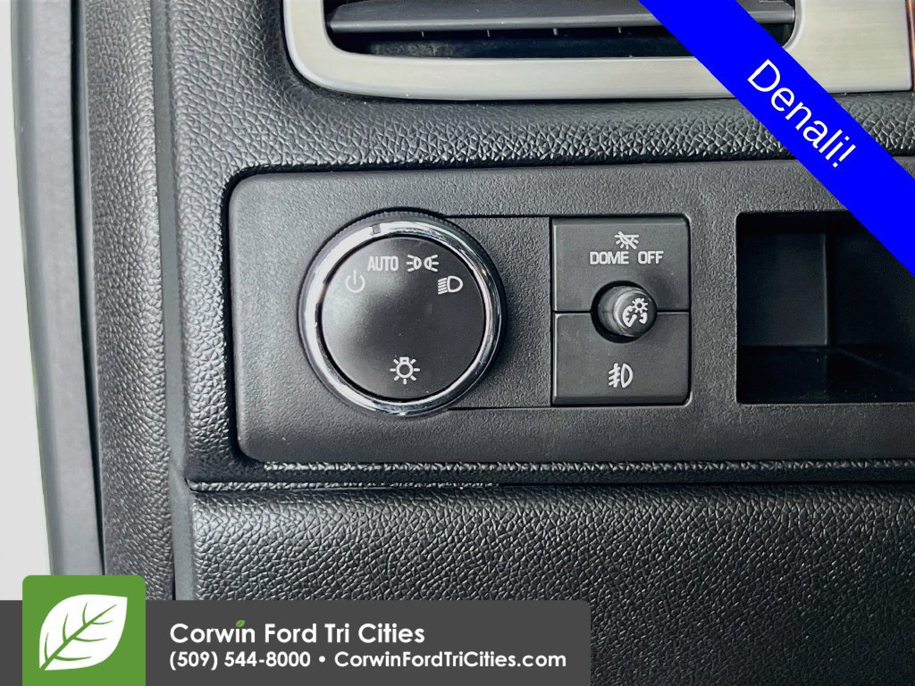 Used 2012 GMC Yukon Denali AWD/4WD image 19