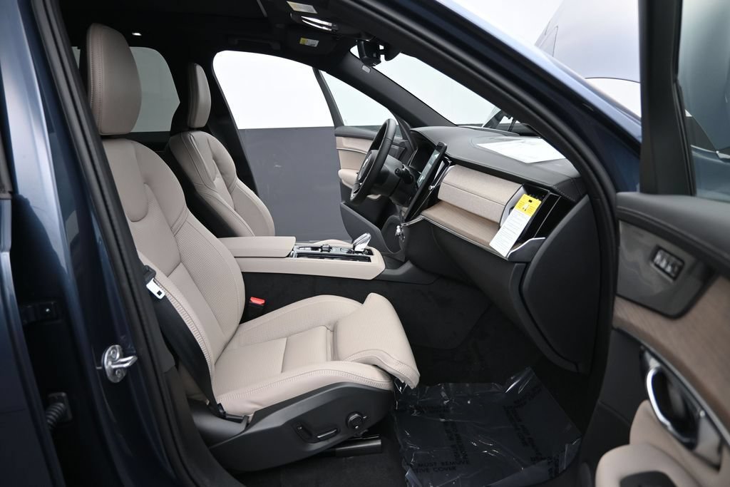 New 2026 Volvo XC90 B6 Ultra w/ Protection Package AWD/4WD image 14