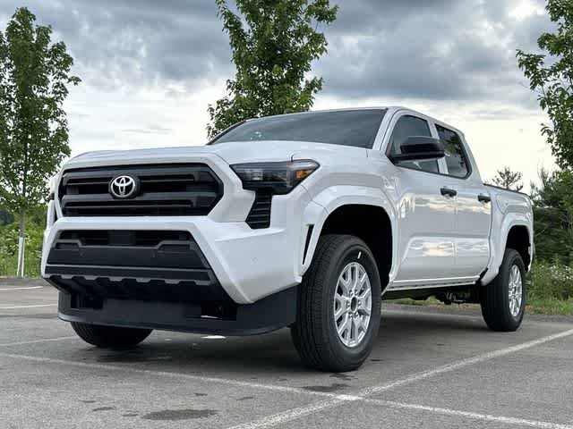 New 2024 Toyota Tacoma SR w/ SR Upgrade Package AWD/4WD image 28
