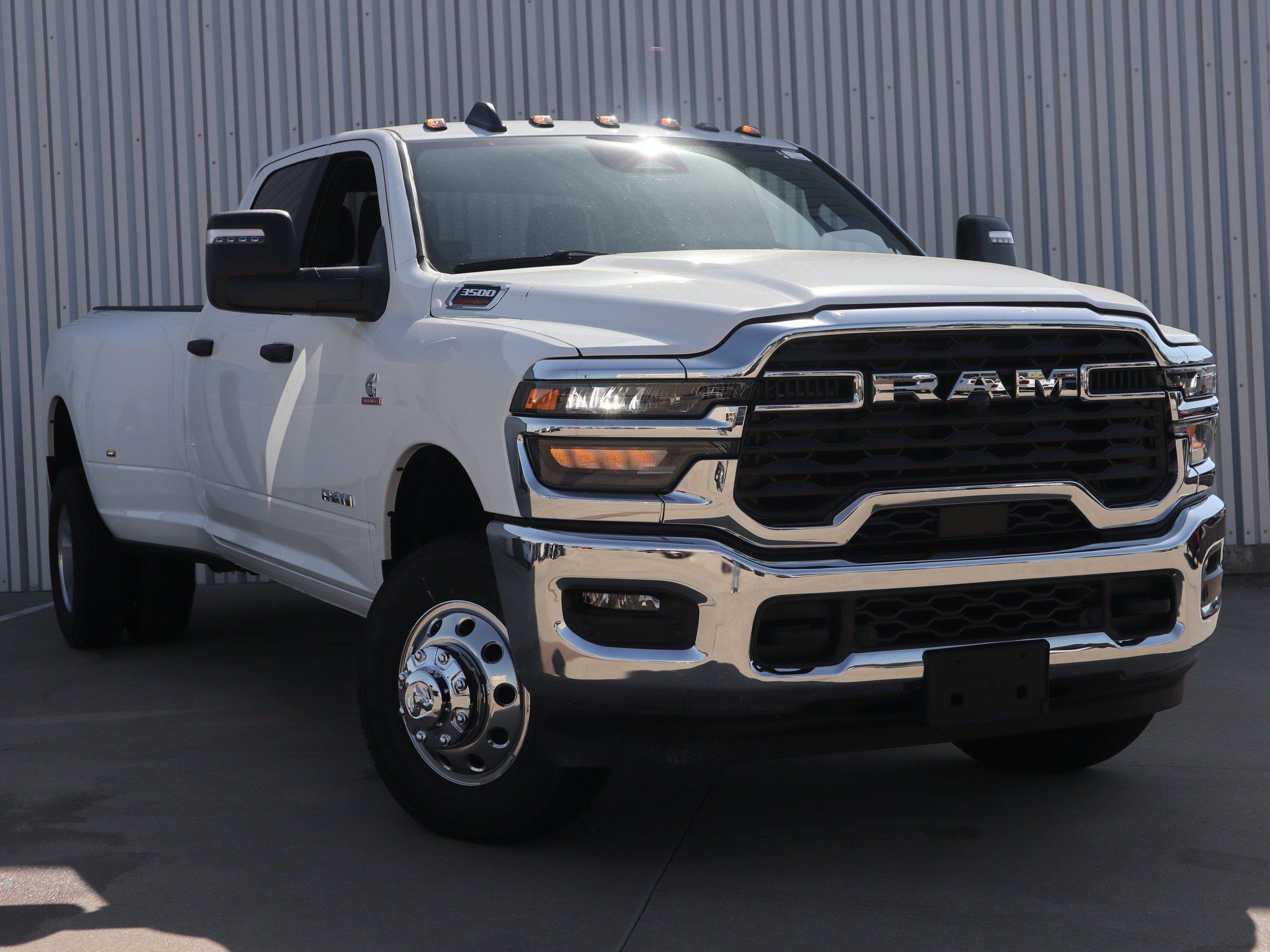 New 2026 RAM 3500 Big Horn AWD/4WD image 2