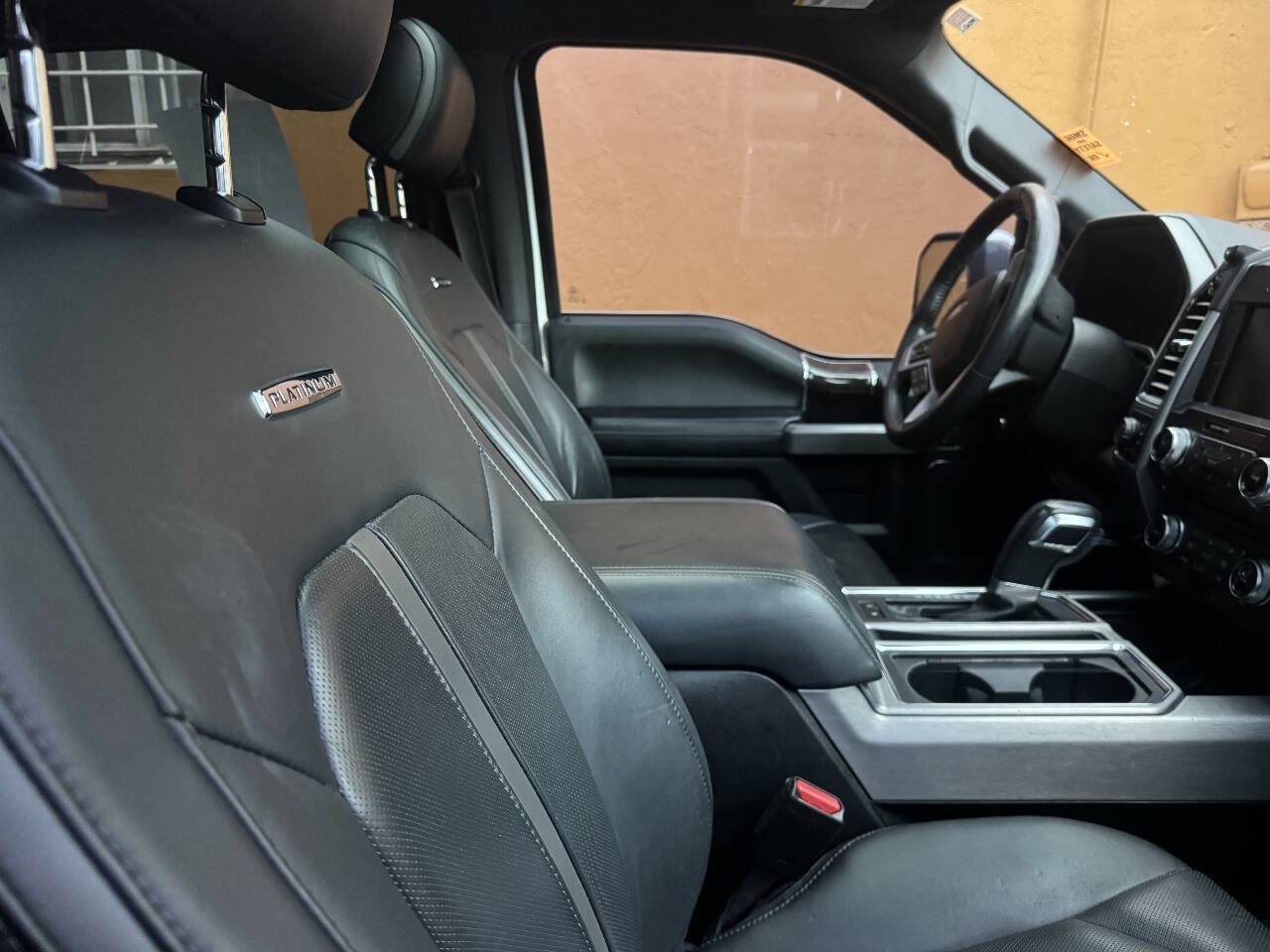 Used 2015 Ford F150 Platinum w/ Equipment Group 701A Luxury AWD/4WD image 5