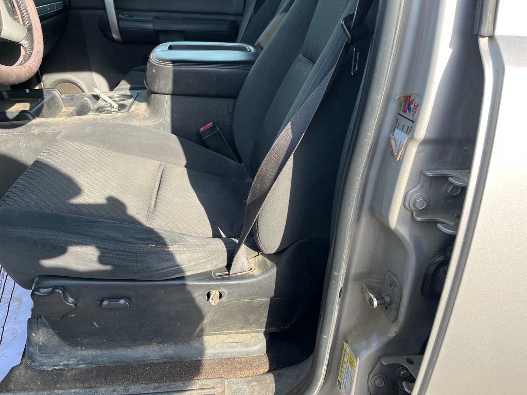 Used 2007 Chevrolet Silverado 2500 LT w/ 2LT Audio Package image 16