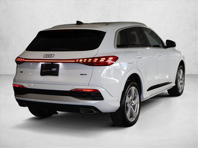 Used 2025 Audi Q5 Premium Plus w/ Premium Plus image 5
