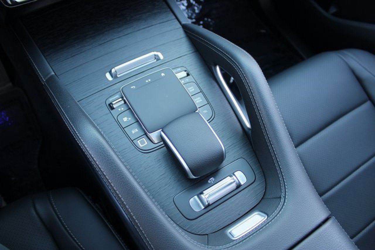 Used 2025 Mercedes-Benz GLS 450 4MATIC image 20