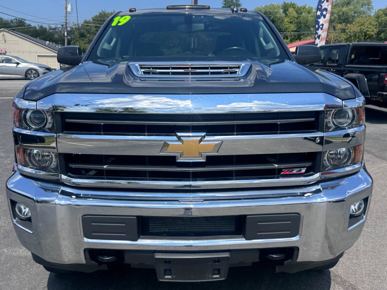 Used 2019 Chevrolet Silverado 2500 LT w/ LT Convenience Package AWD/4WD image 8