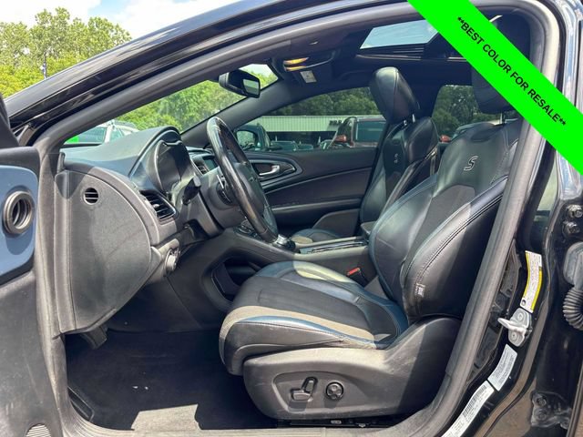 Used 2015 Chrysler 200 S w/ Navigation & Sound Group I FWD image 3