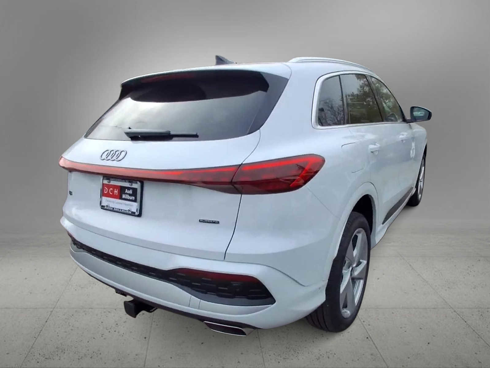 New 2025 Audi Q5 Premium Plus image 8