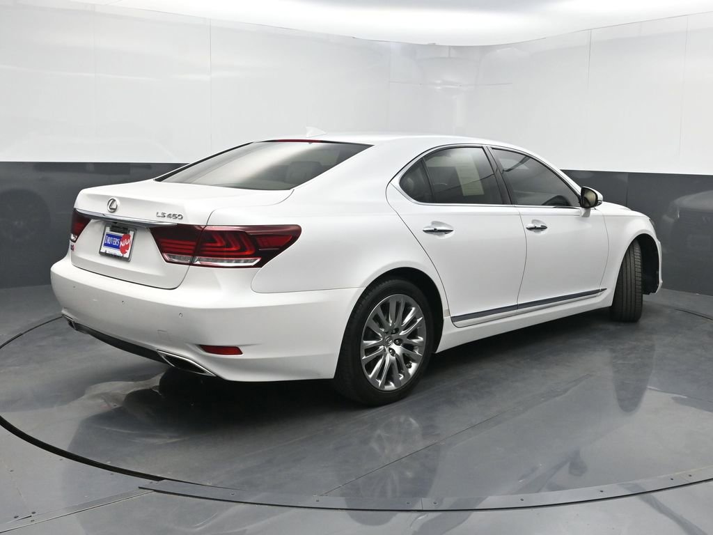 Used 2016 Lexus LS 460 w/ Comfort Package image 26