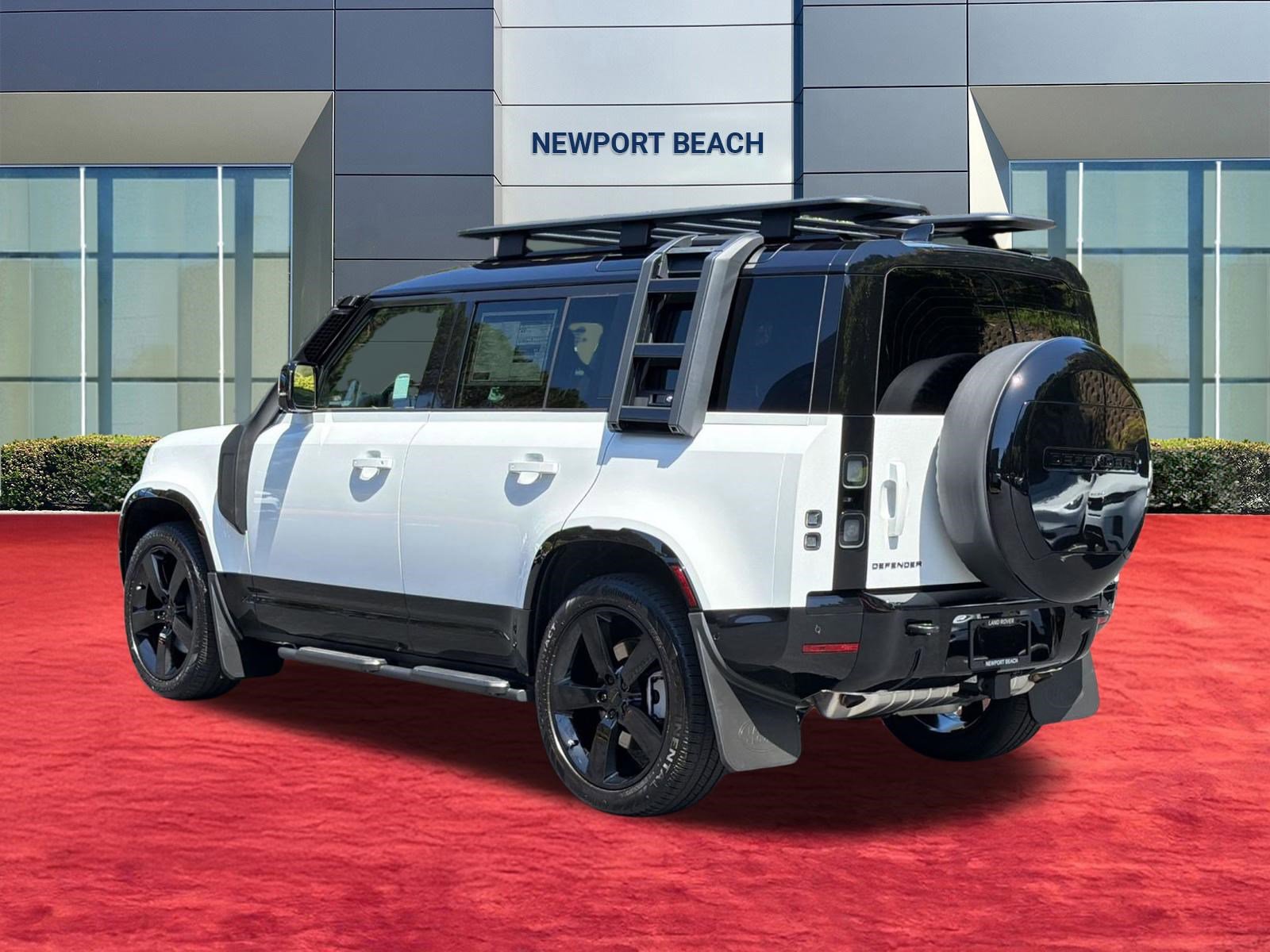 New 2026 Land Rover Defender 110 X-Dynamic SE AWD/4WD image 3