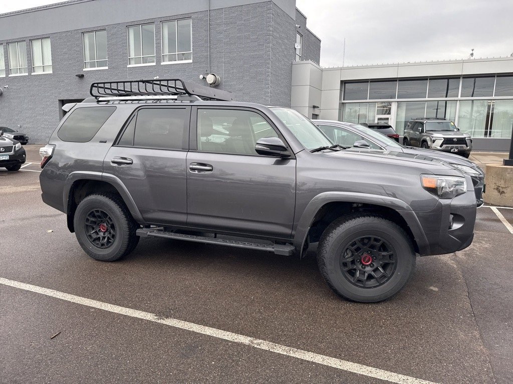 Used 2022 Toyota 4Runner SR5 Premium image 7