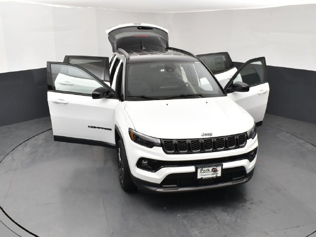 New 2026 Jeep Compass Limited AWD/4WD image 25