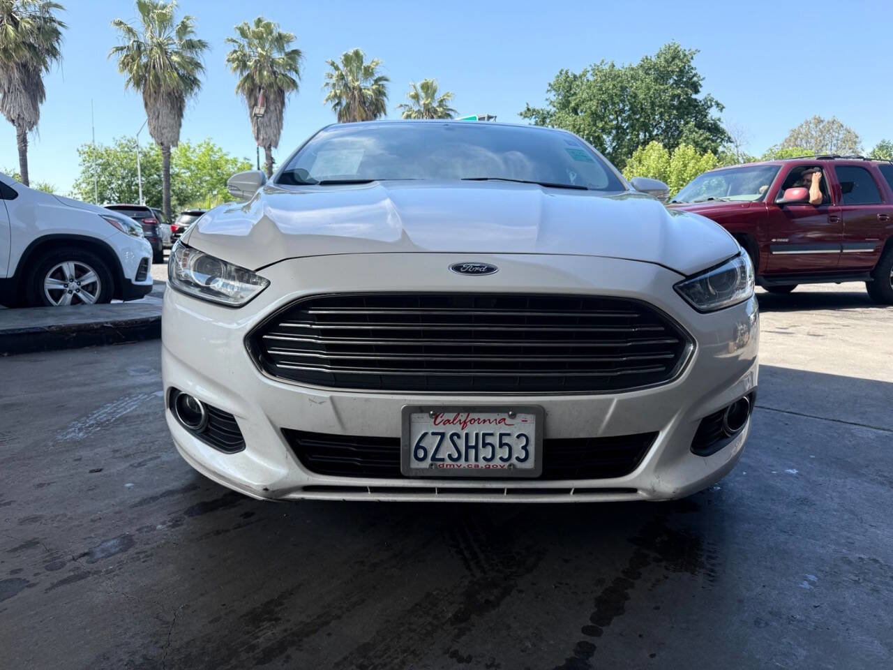 Used 2013 Ford Fusion SE FWD image 4